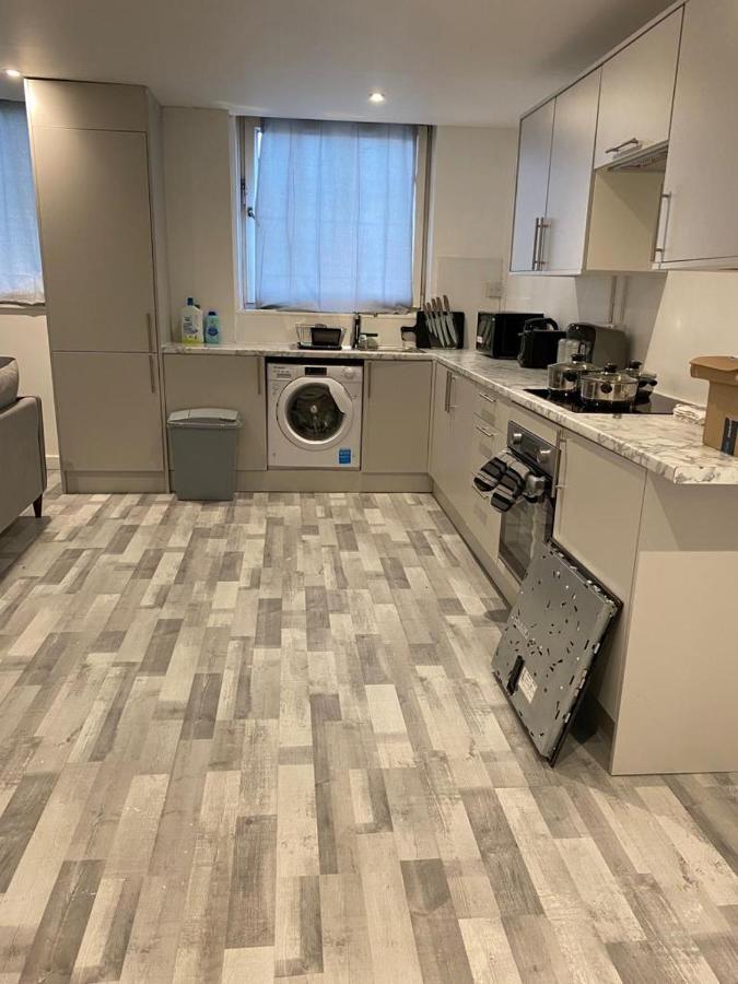 Suites By Rehoboth - Overcomers- Deptford Londres Extérieur photo