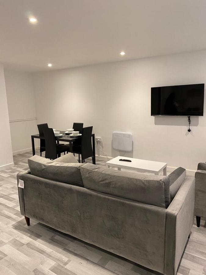 Suites By Rehoboth - Overcomers- Deptford Londres Extérieur photo