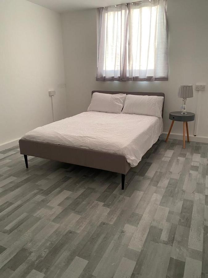 Suites By Rehoboth - Overcomers- Deptford Londres Extérieur photo