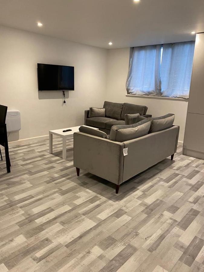 Suites By Rehoboth - Overcomers- Deptford Londres Extérieur photo