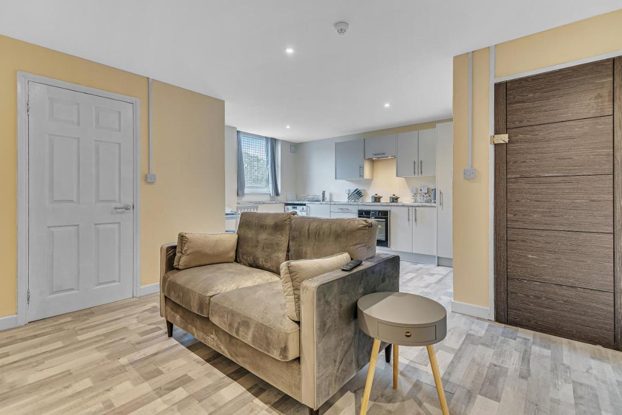 Suites By Rehoboth - Overcomers- Deptford Londres Extérieur photo